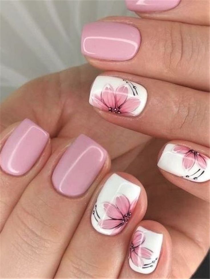 Floral Delight square nails designs