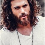 Long hair for men: 15 trendy hairstyles in 2024 and maintenance tips